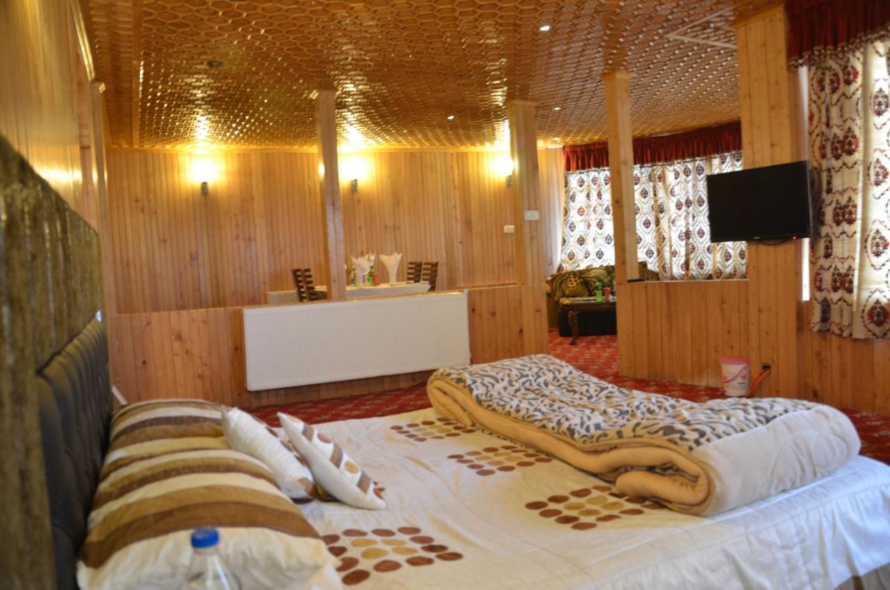 Hotel Hilltop Gulmarg JAMMU AND KASHMIR Dış mekan fotoğraf